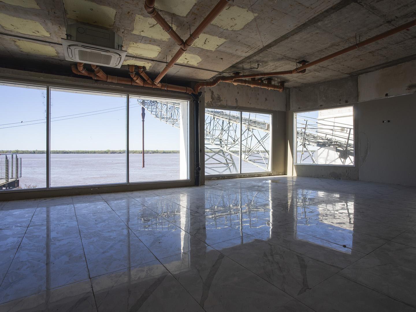 Foto de VENTA Local / Oficina comercial de 340m2 con vista al rio , Puerto Norte, imagen 2