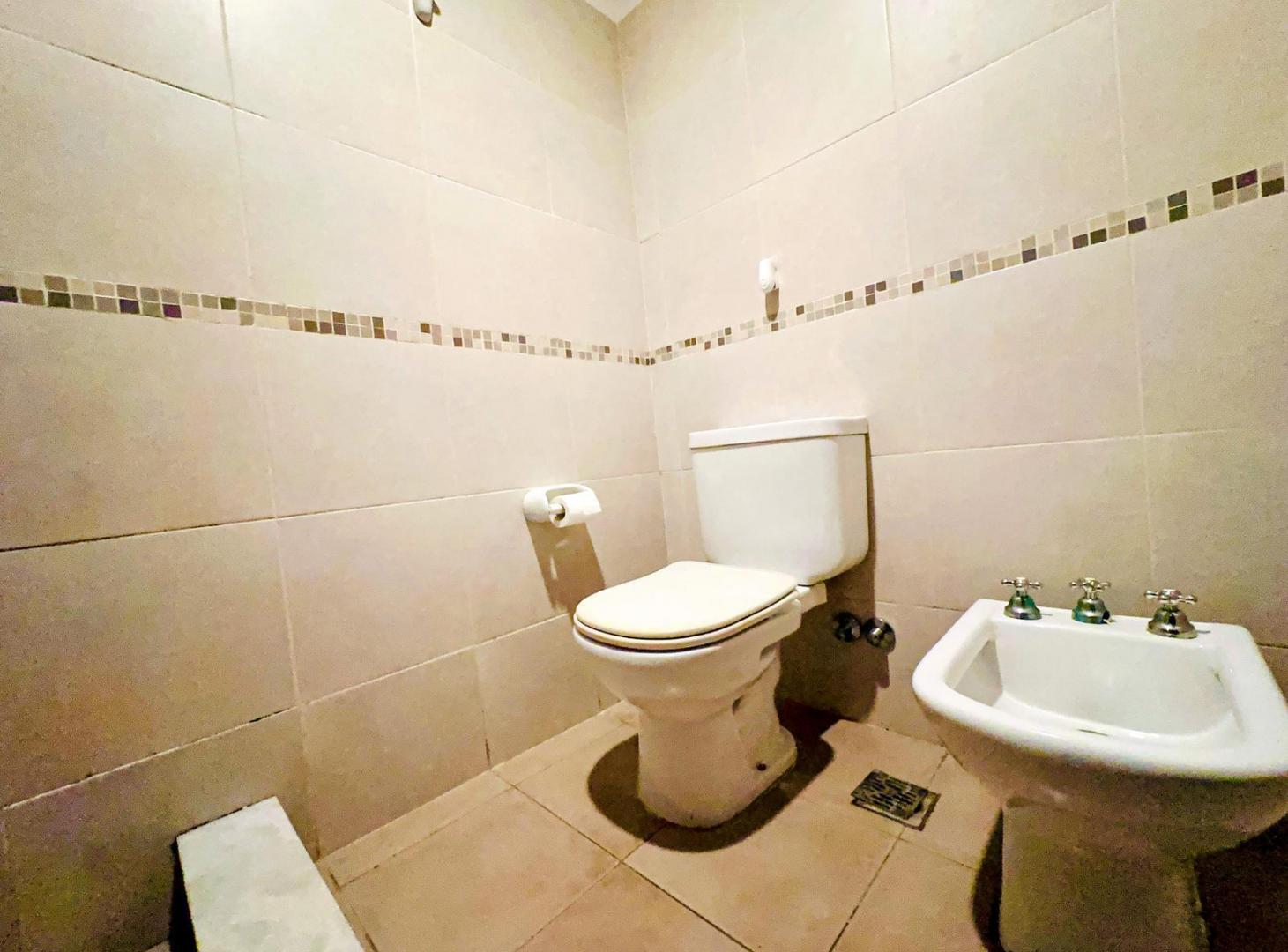 Foto de ALQUILER - Departamento Monoambiente con Balcón al Frente - Centro, imagen 5