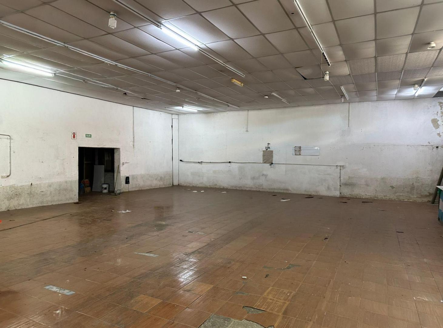 Foto de Venta Galpón / Posibilidad de vender separados o en Conjunto, Rosaio, imagen 4