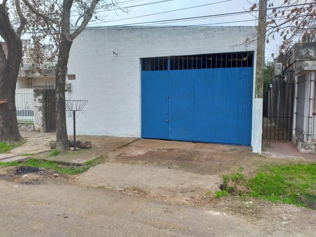 Foto de VENTA - Galpon con oficina - Alberdi, Rosario., imagen 2
