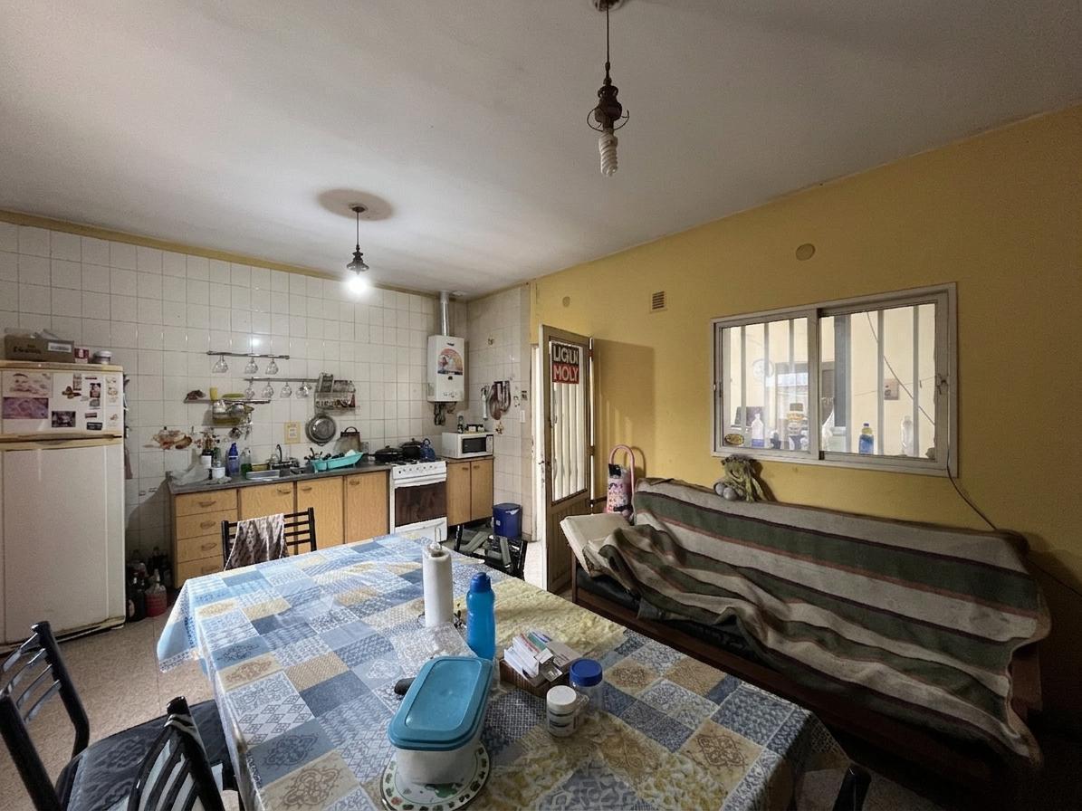 Foto de VENTA/PERMUTA- Casa/lote de esquina., imagen 2