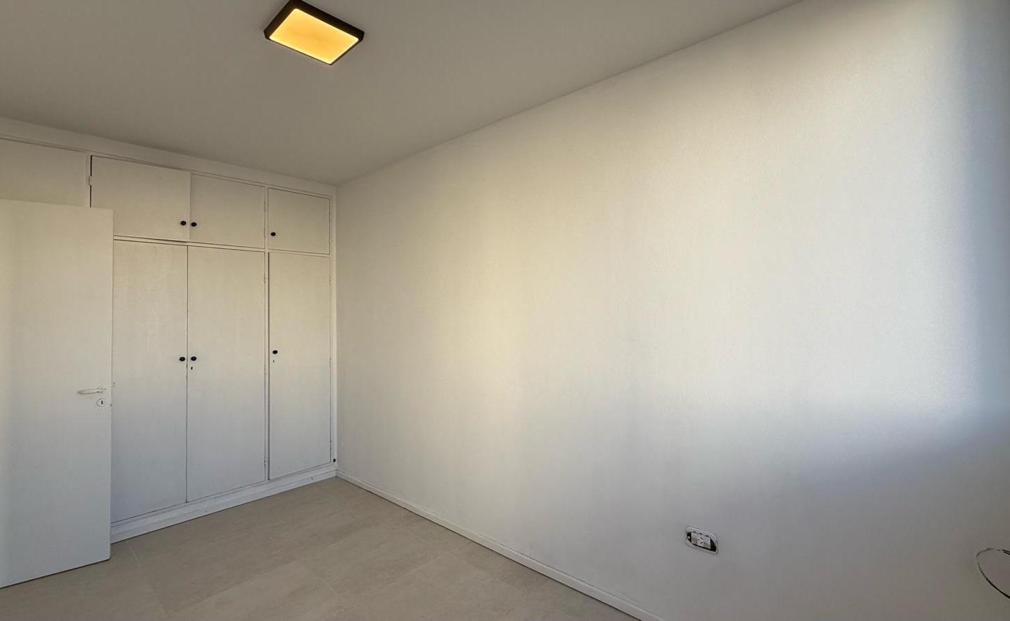 Foto de VENTA/PERMUTA - Departamento de 2 dormitorios - Centro, Rosario, imagen 4