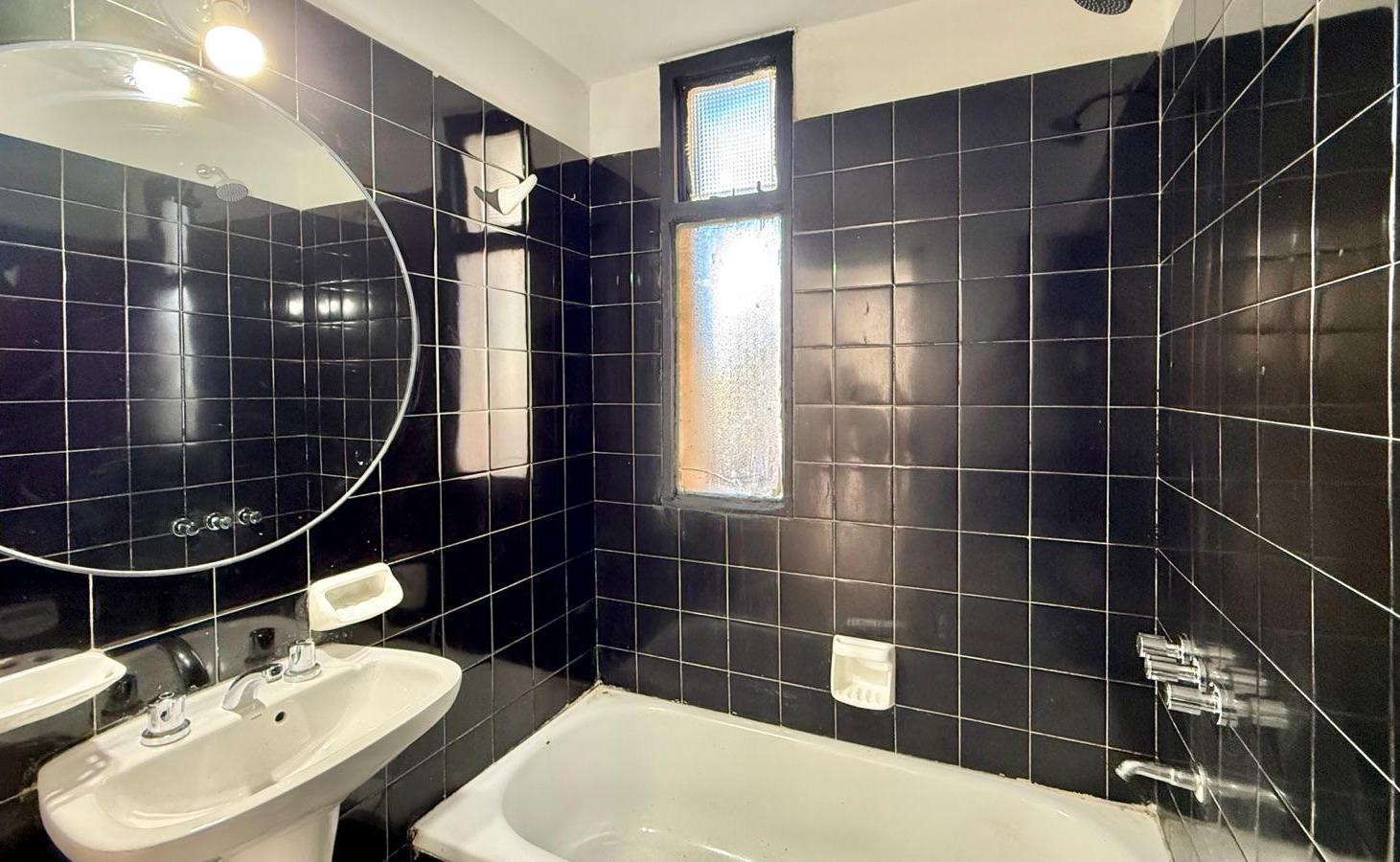 Foto de VENTA/PERMUTA - Departamento de 2 dormitorios - Centro, Rosario, imagen 3