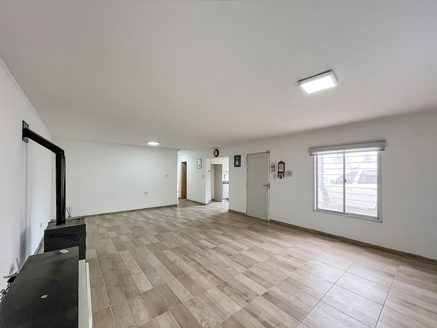 Foto de VENTA/PERMUTA Casa en Campiñas de Piñero 2 dormitorios, Piscina. Apto, imagen 2