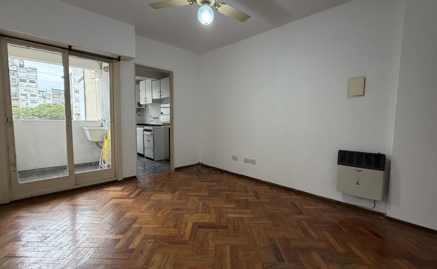 Foto de VENTA/PERMUTA - Departamento 1 dormitorio. Barrio Martin. Rosario, imagen 1