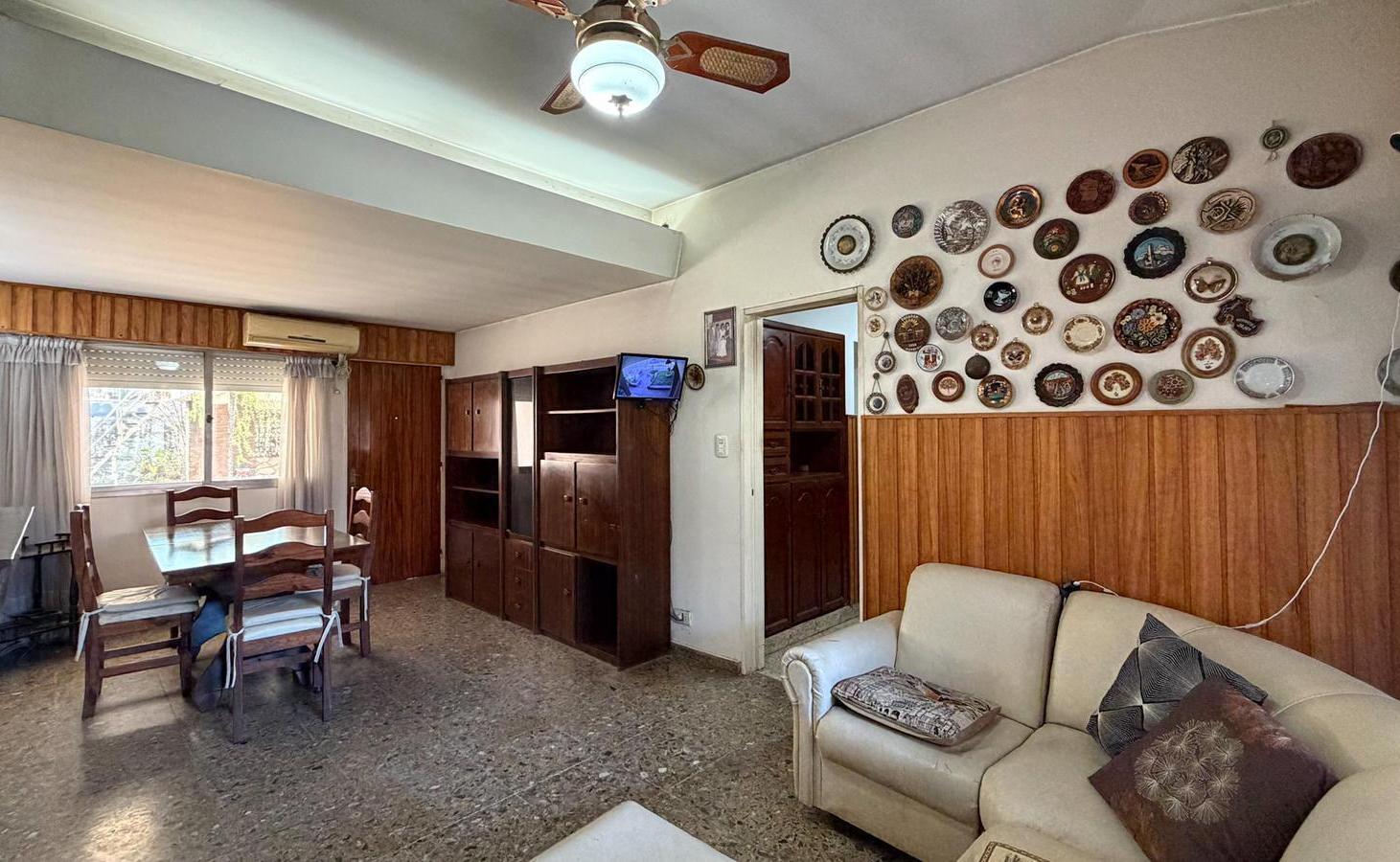 Foto de Casa en VENTA - Tres Dormitorios, Jardin y Quincho, Roldán Centro, imagen 2