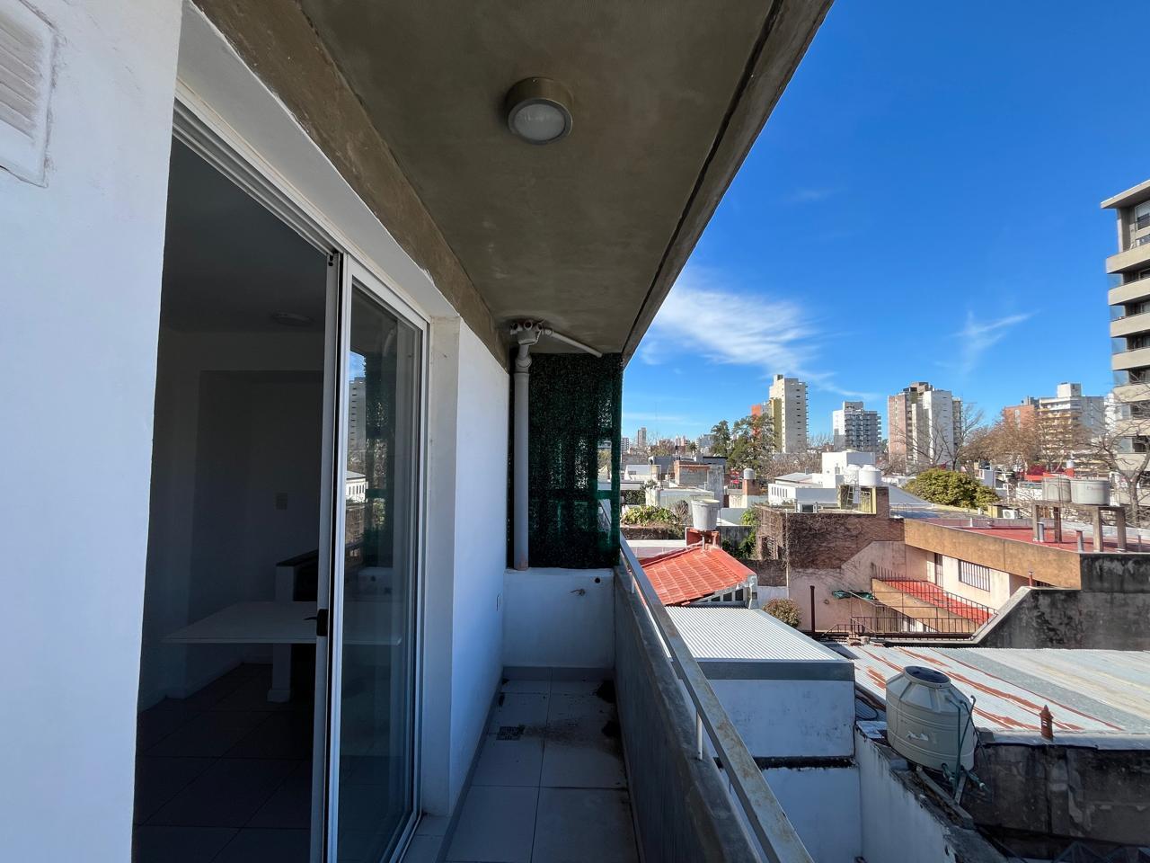 Foto de VENTA - Monoambiente con balcon en Echesortu, Rosario., imagen 2