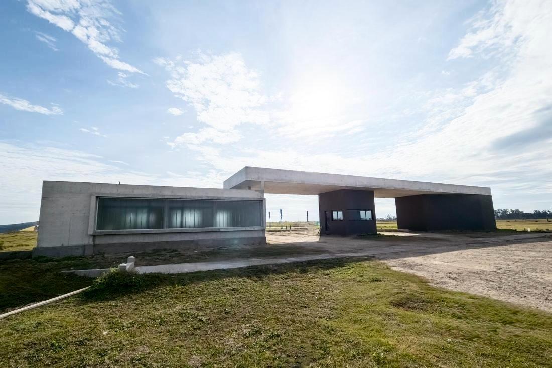 Foto de VENTA / PERMUTA lote barrio privado La Guillermina. Funes, imagen 3