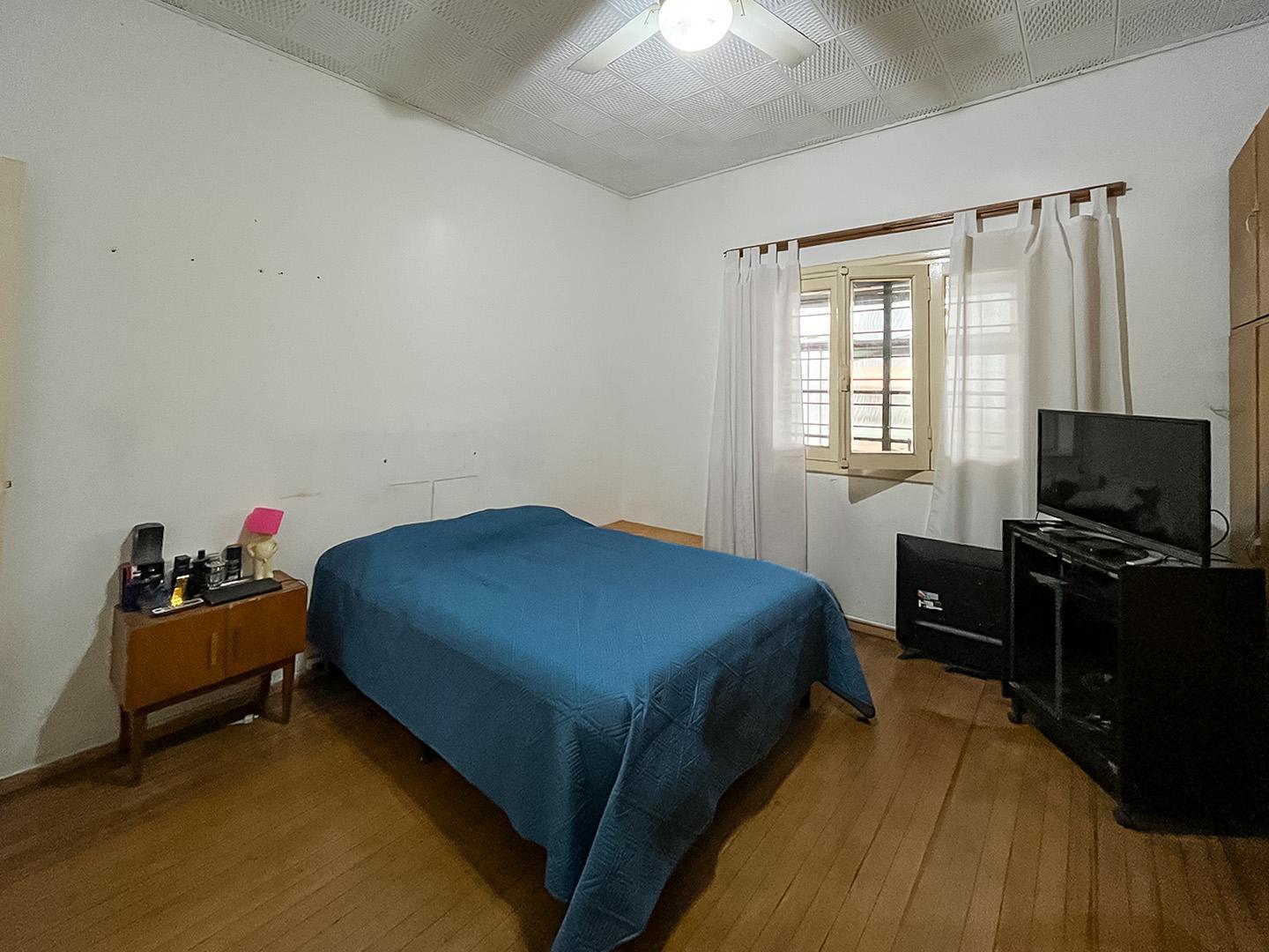 Foto de VENTA/ PERMUTA Casa de 2 dormitorios en Zona sur, Rosario., imagen 1
