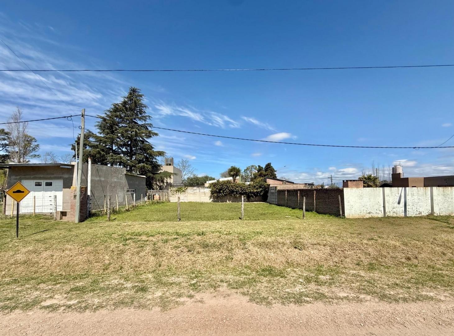 Foto de VENTA/ PERMUTA- Lote de 306 m2 sobre calle La Plata- Cañada de Gómez, imagen 1