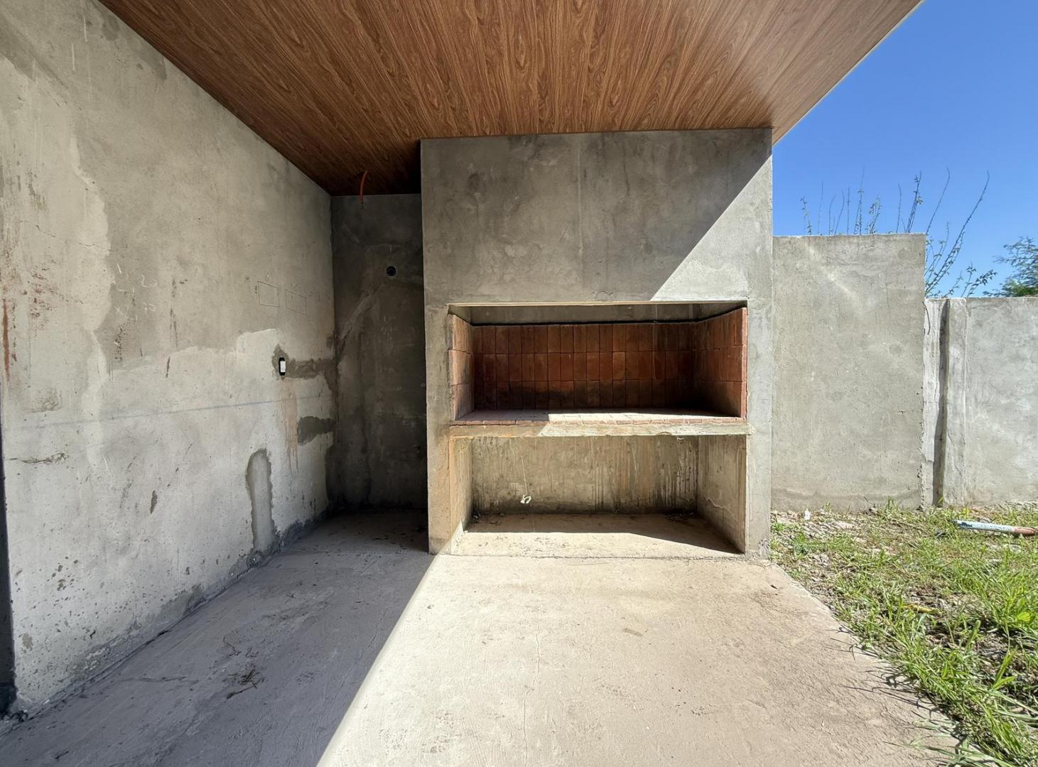 Foto de VENTA – Dúplex de 3 dormitorios con cochera y pileta. Roldán., imagen 3