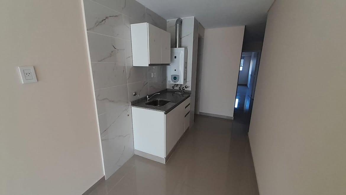 Foto de VENTA: Departamento 1 dormitorio al frente con balcón. Martin-Rosario., imagen 2
