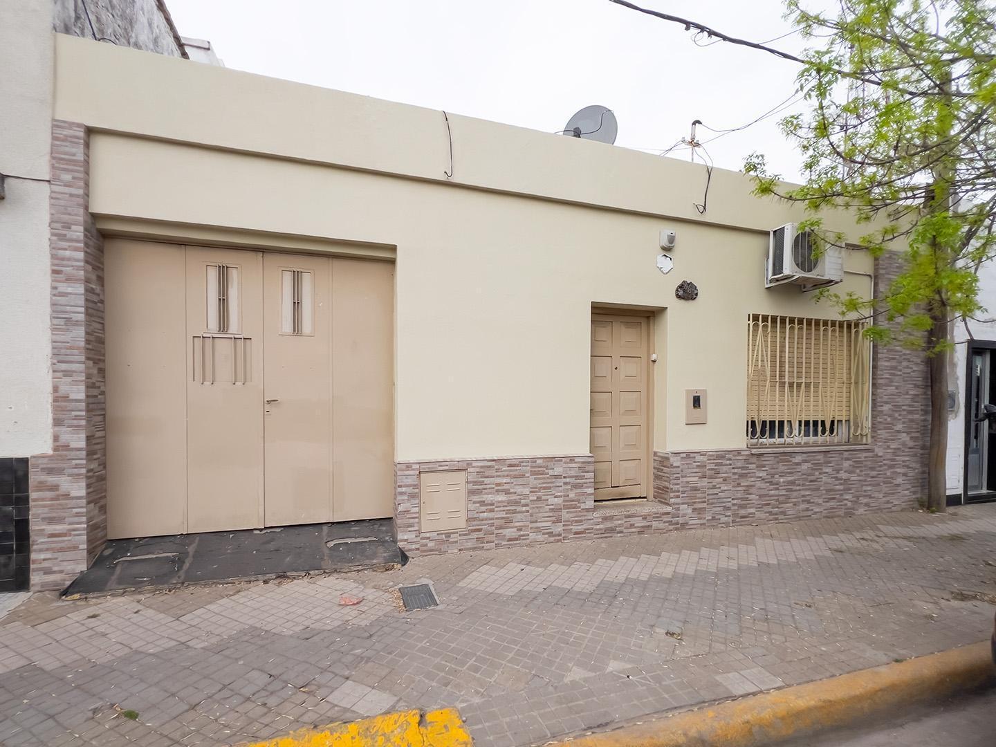 Foto de VENTA/PERMUTA. Casa de dos dormitorios y patio, APTA CRÉDITO, en Cañada, imagen 3