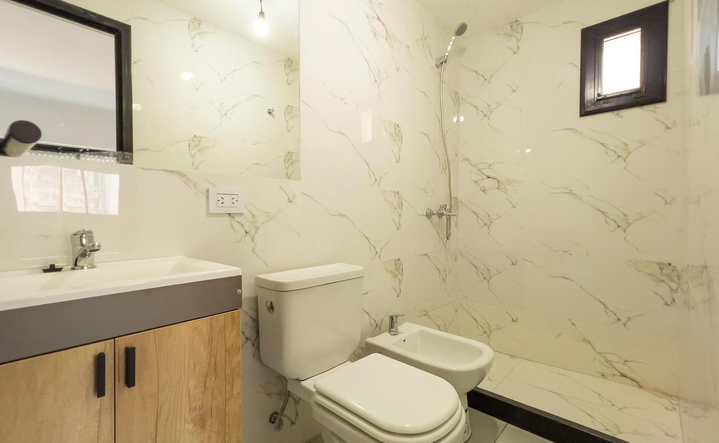 Foto de VENTA: Departamento 1 dormitorio con balcón en venta, Republica de la, imagen 2