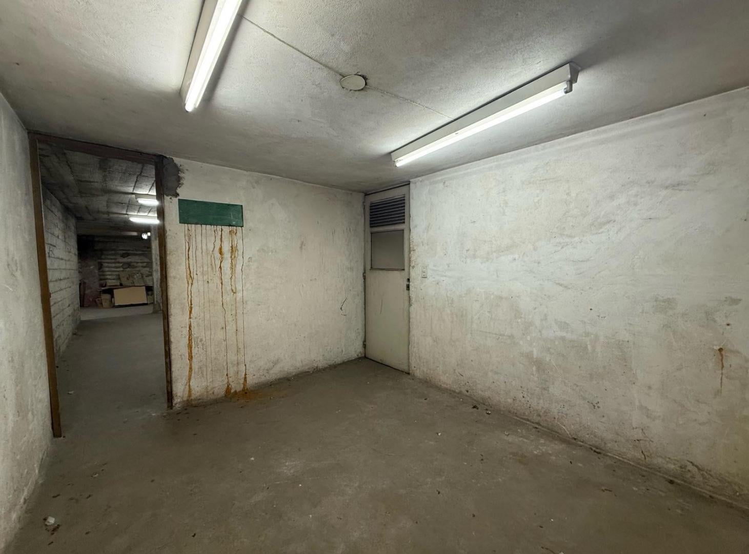 Foto de VENTA Deposito y Cochera en Centro - Rosario, imagen 3