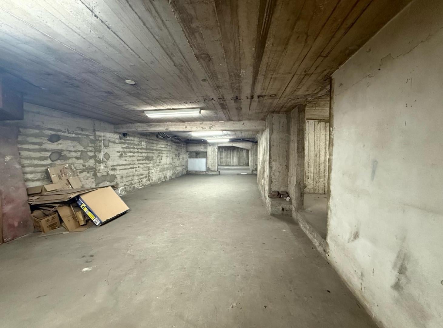 Foto de VENTA Deposito y Cochera en Centro - Rosario, imagen 1