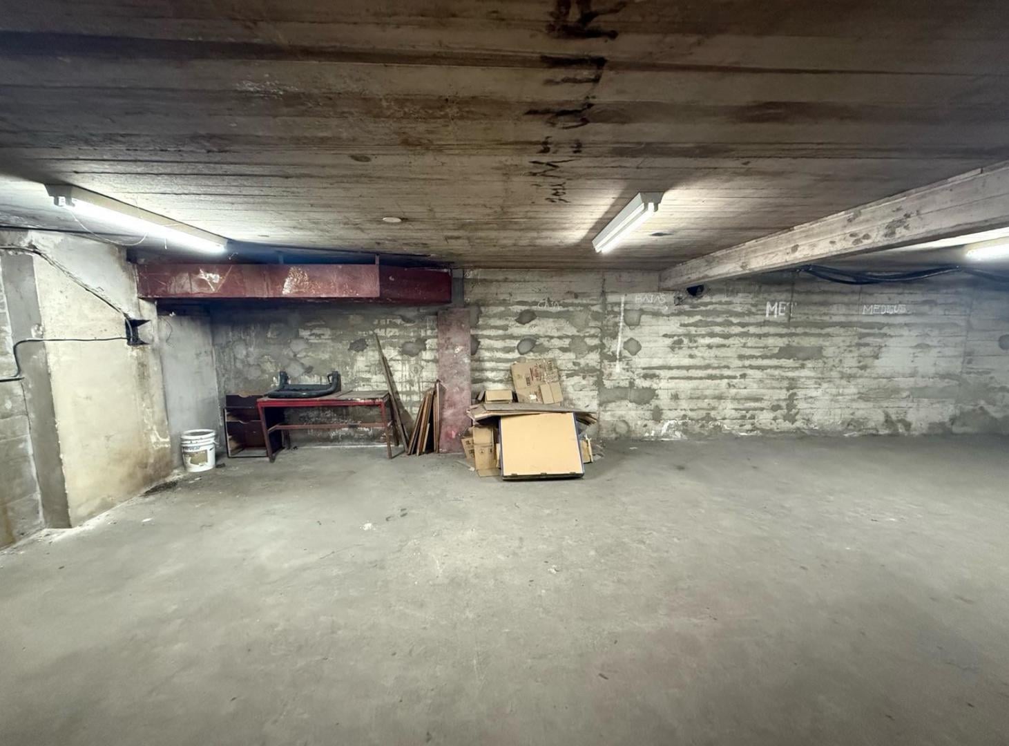Foto de VENTA Deposito y Cochera en Centro - Rosario, imagen 4
