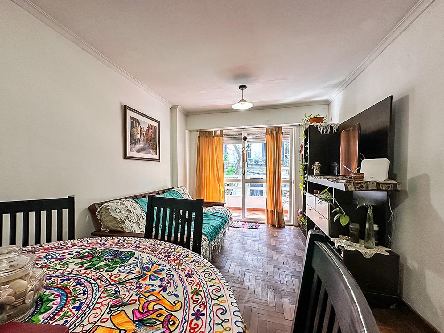 Foto de VENTA/PERMUTA - Departamento de 1 Dormitorio con Balcon al Frente y, imagen 3