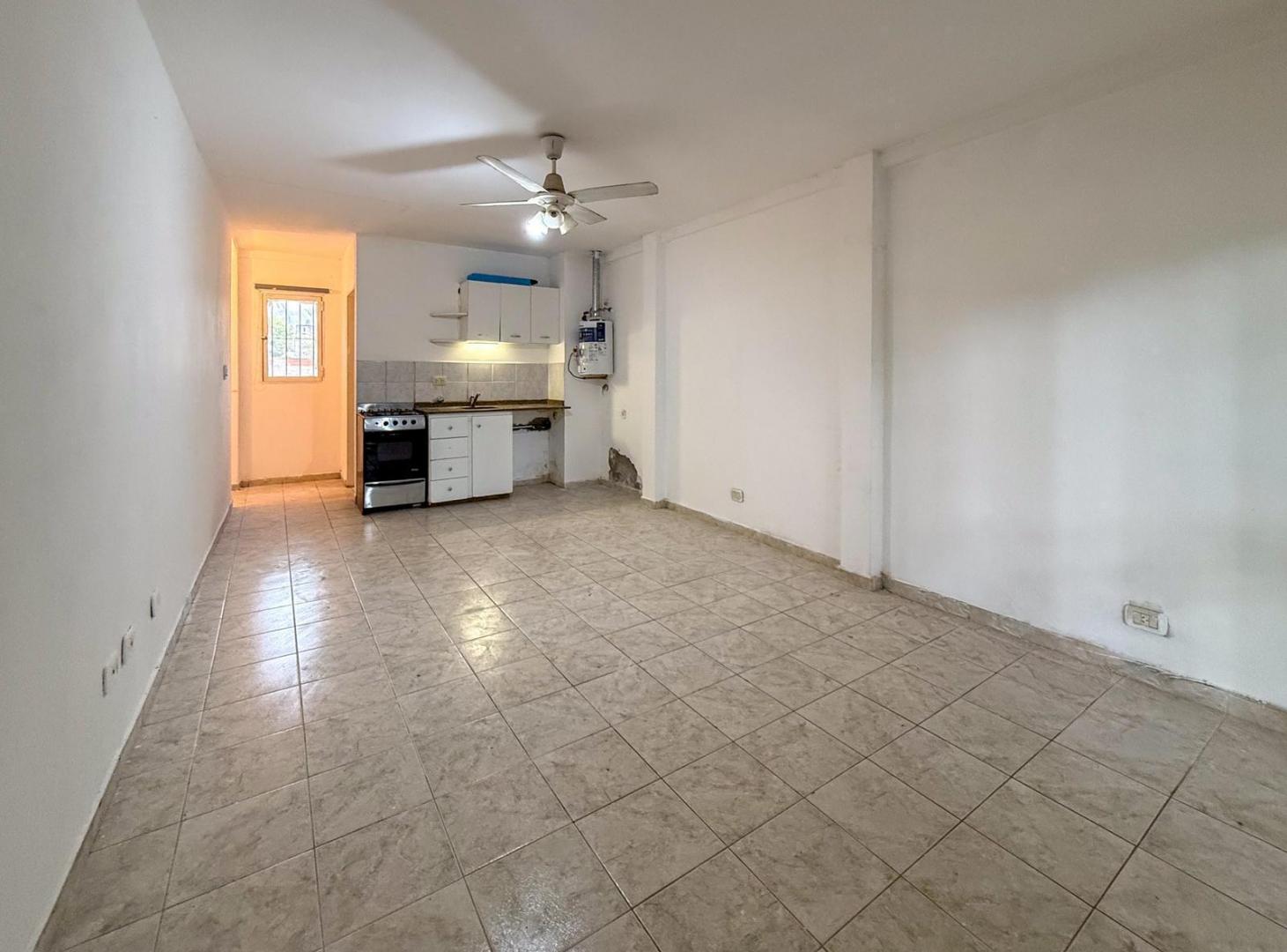 Foto de VENTA/ PERMUTA Departamento monoambiente con balcón, zona sur. Rosario, imagen 1