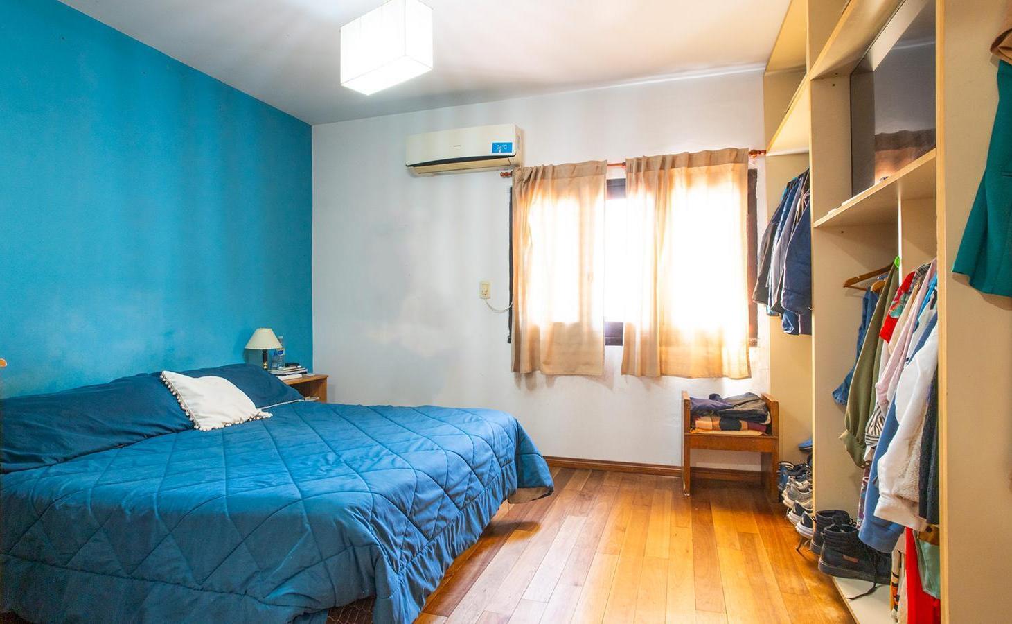 Foto de VENTA/PERMUTA - Casa de 4 dormitorios, patio, balcon y cocheras. Luis, imagen 4