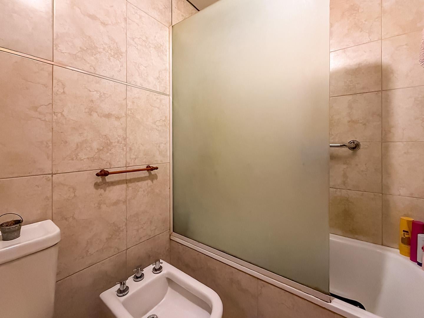 Foto de VENTA/PERMUTA -Departamento de 1 dormitorio. Martin, Rosario., imagen 3