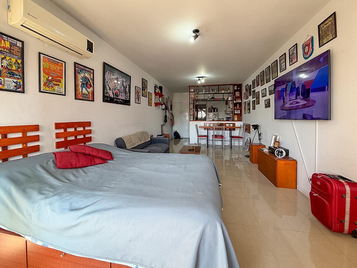 Foto de VENTA/PERMUTA - Departamento monoambiente con parrilla. Martin, Rosario., imagen 3