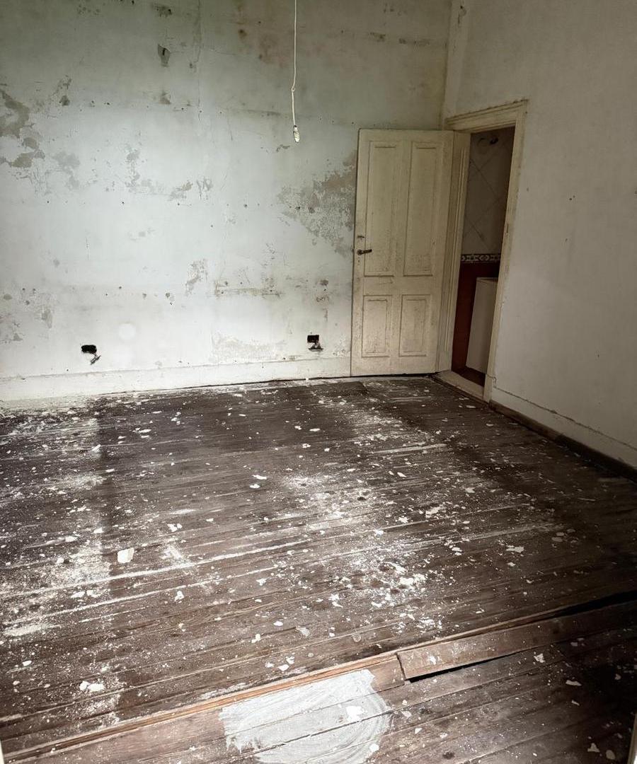 Foto de VENTA - Casa al frente a reciclar - Echesortu, Rosario., imagen 2