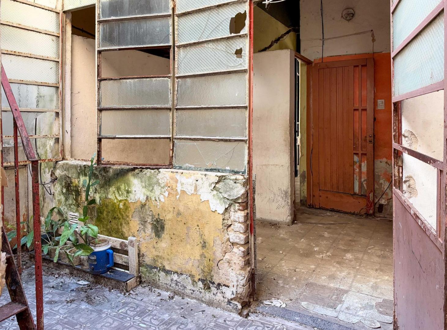 Foto de VENTA - Casa de 4 dormitorios y patio - Centro, Rosario., imagen 3