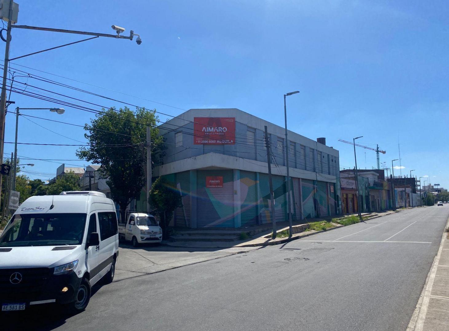 Foto de Alquiler Local Comercial sobre Av.25 de Mayo, a 500 mts de Av Gral Paz, imagen 3