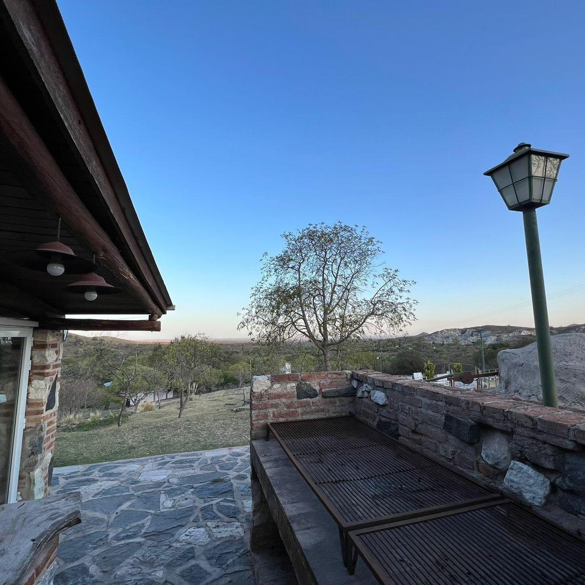 Campo con 3 Cabañas en Alta Gracia 4