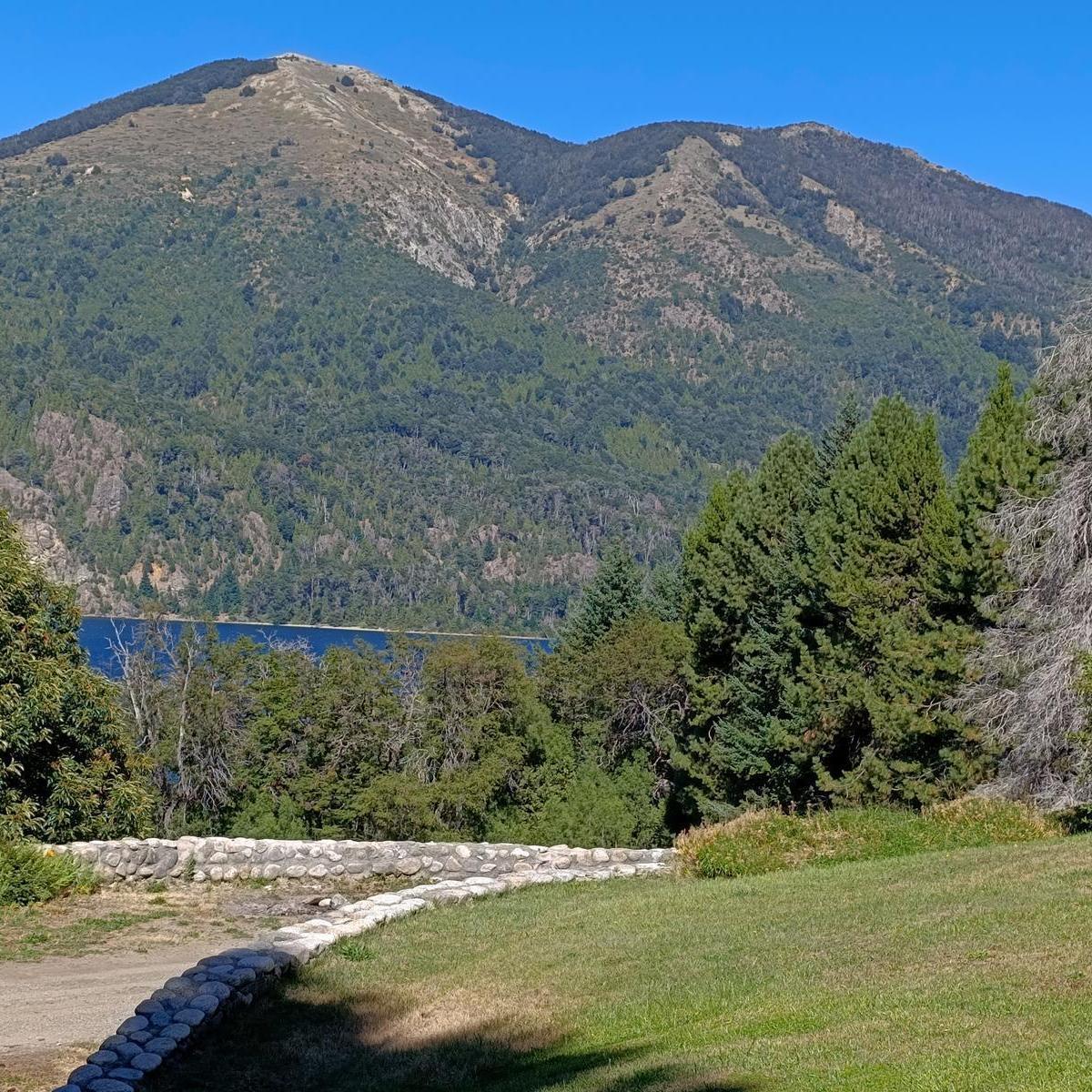 Impresionante Casa en Venta en Bariloche, con Costa Sobre El Lago Moreno 1