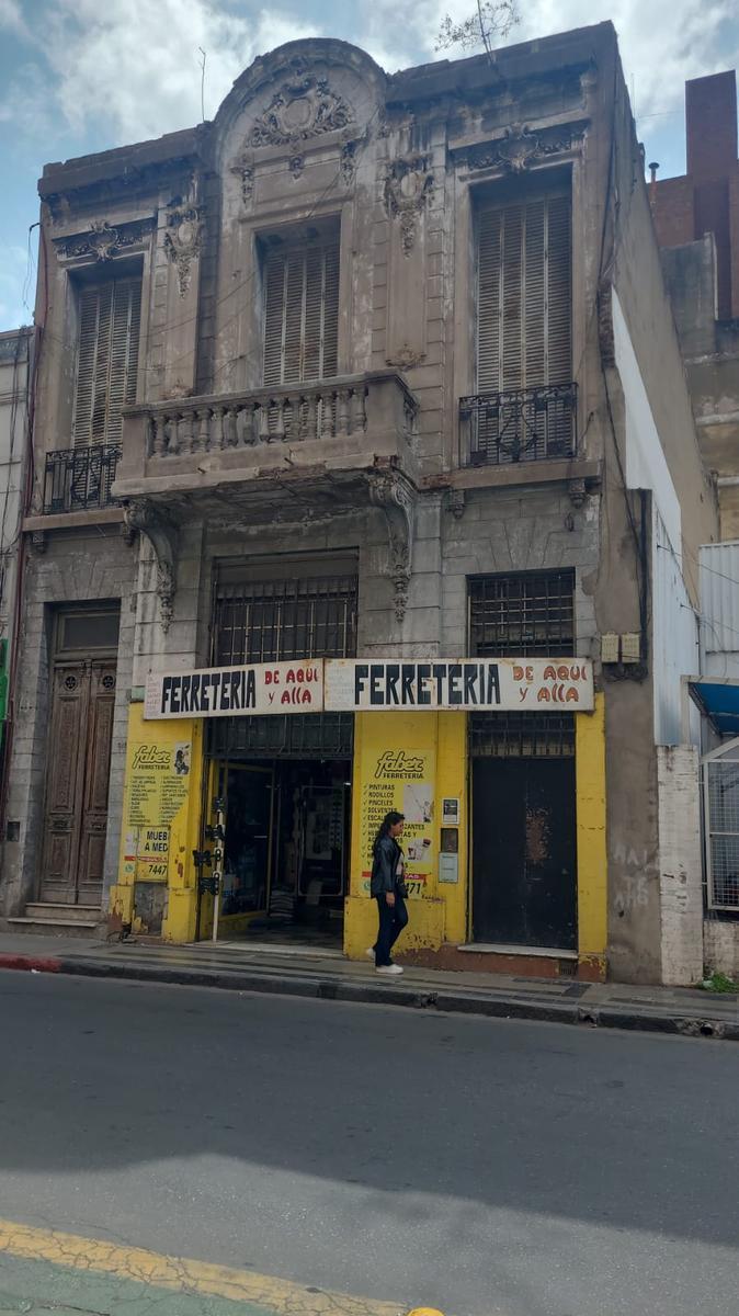 Terreno en Venta con Edificio de 2 Pisos, Patrimonio, Aptitud Para 12 Pisos 4