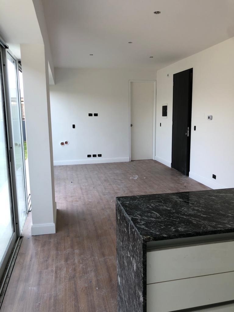 Foto de Departamento en venta en Summum 1.5 dorms. PB, con jardín. Alquilado, imagen 3