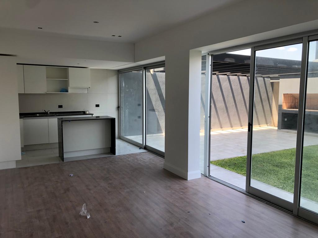Foto de Departamento en venta en Summum 1.5 dorms. PB, con jardín. Alquilado, imagen 5