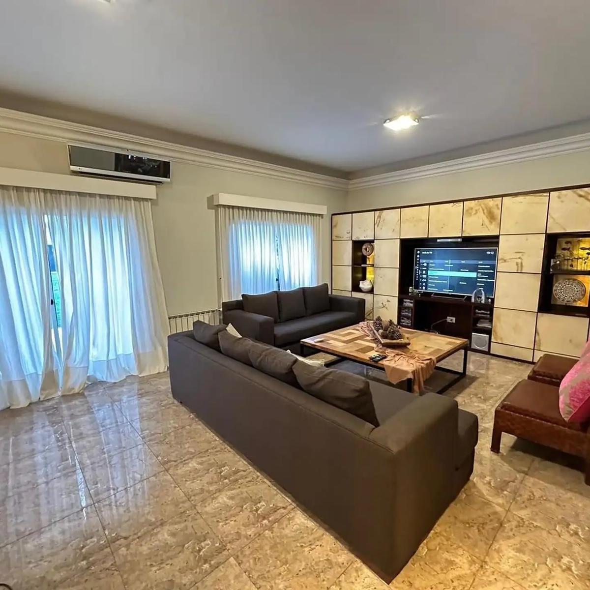 Casa en Venta Jockey Club 5