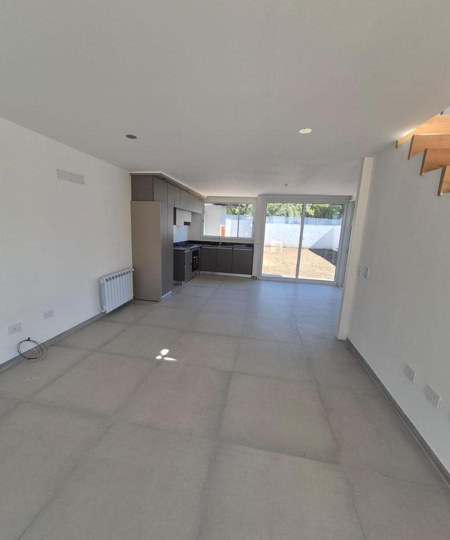 Foto de Dúplex en venta en zona norte, imagen 1