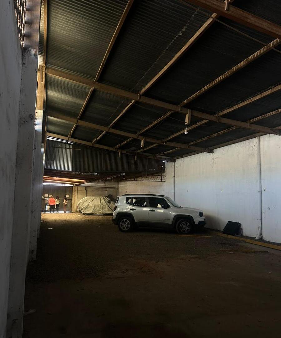 Foto de Cochera/Galpón en en Yofre Norte, imagen 1