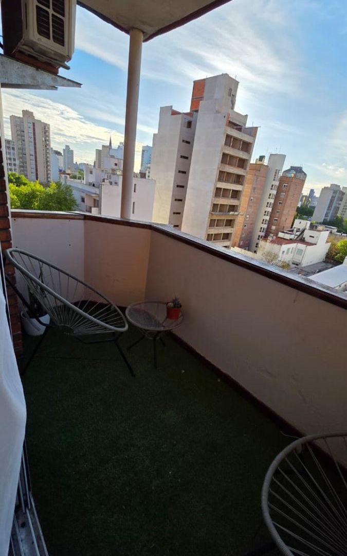 Foto de DEPARTAMENTO EN VENTA DE 2 DORMITORIOS AL FRENTE CON BALCON, imagen 2