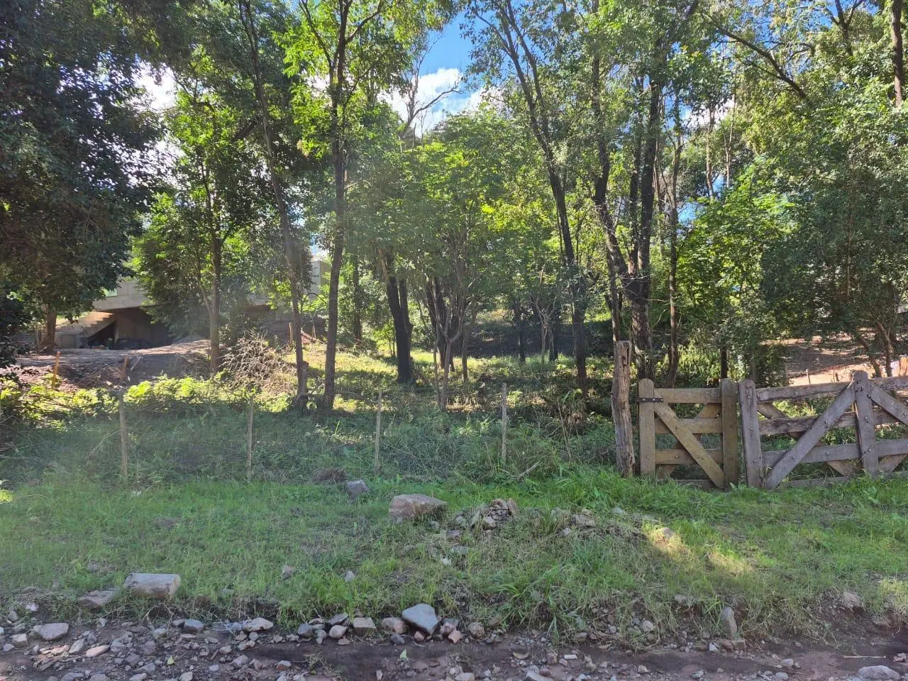 Lote en Venta de 1.105 m² en Lomas de Mendiolaza – Con Servicios Instalados 5