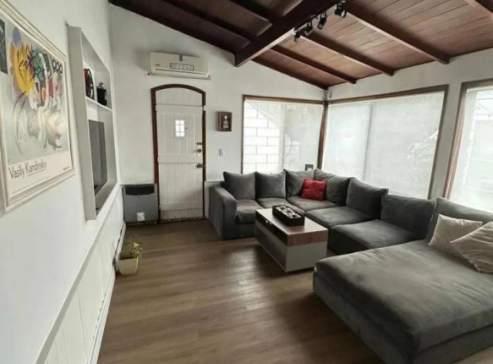 Alquiler Casa Con Cochera 4 Ambientes Amoblada, Villa Martelli, Vicente López 2