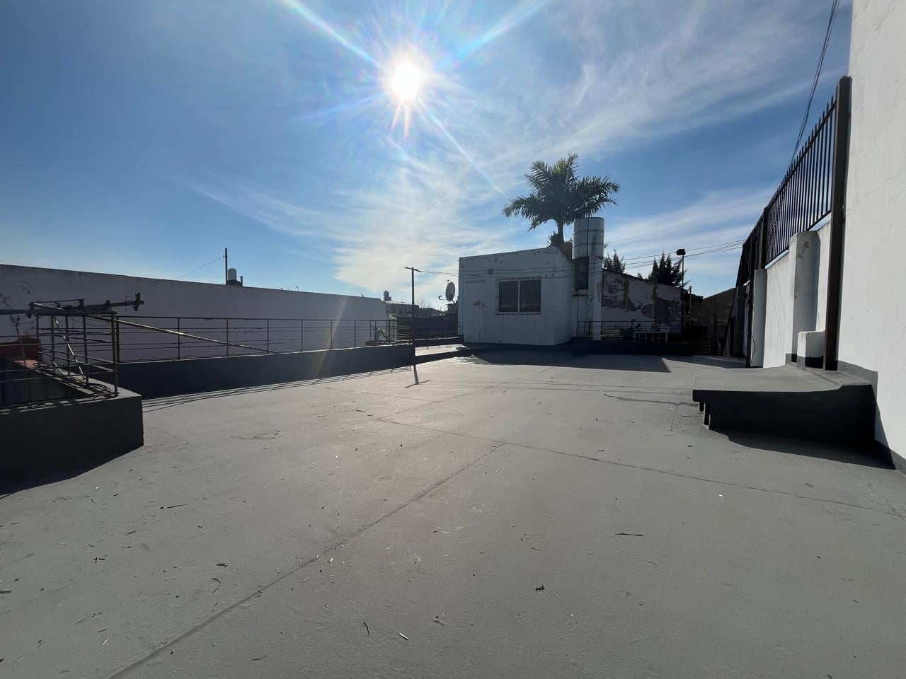Casa 3 ambientes en venta| COCHERA CUBIERTA| PATIO Y TERRAZA| Villa Domínico