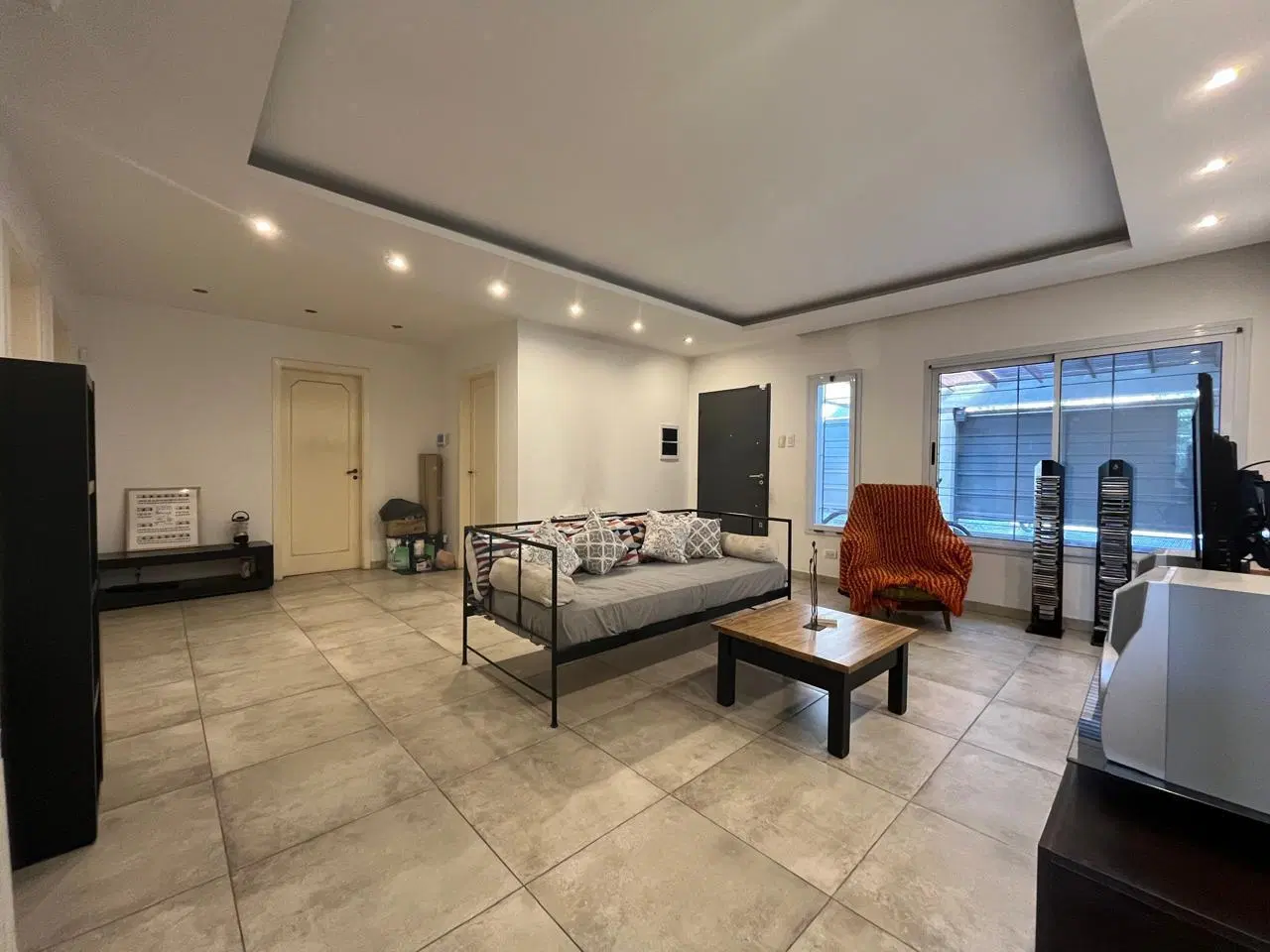Casa 3 ambientes en venta| COCHERA CUBIERTA| PATIO Y TERRAZA| Villa Domínico 5