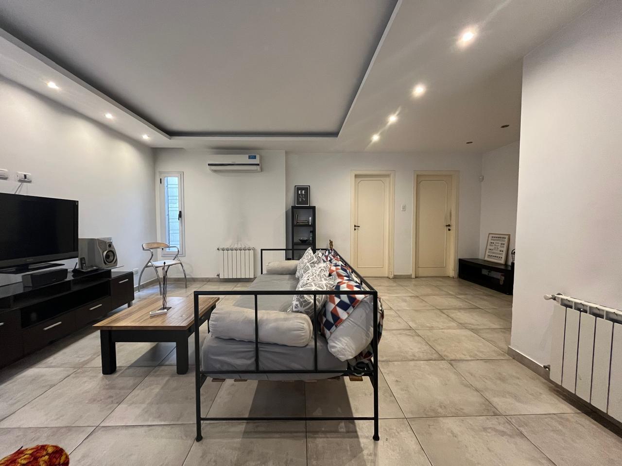 Casa 3 ambientes en venta| COCHERA CUBIERTA| PATIO Y TERRAZA| Villa Domínico