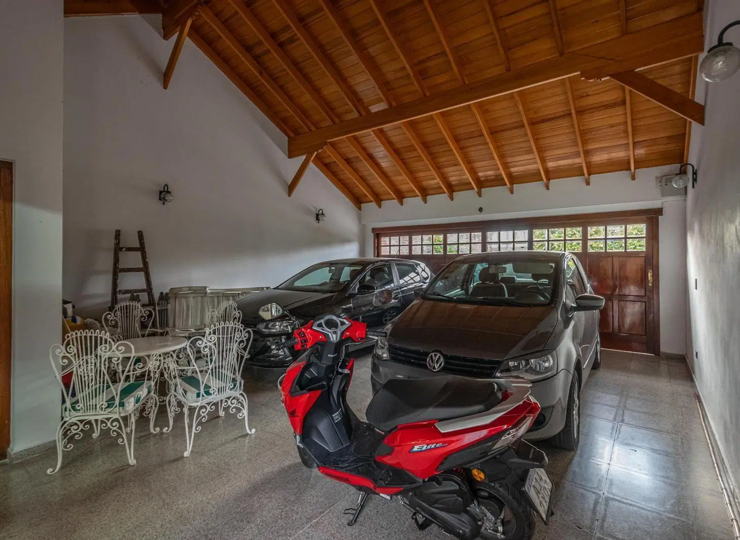 Chalet 5 ambientes en venta | LOTE 1982 MTS Y PISCINA – APTO CRÉDITO 5
