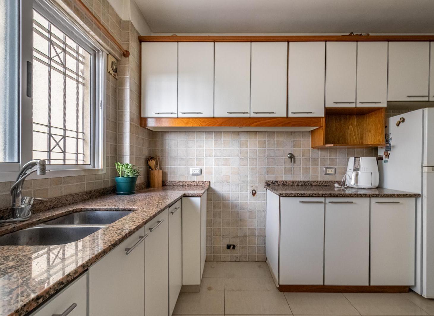 Foto de Departamento 4 ambientes en venta| BALCÓN AL FRENTE y COCHERA CUBIERTA, imagen 1