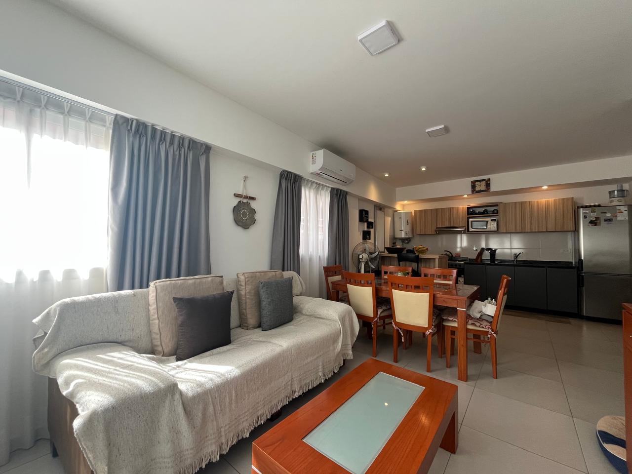 Foto de Departamento de categoría 3 ambientes en venta | SUM y terraza con, imagen 1