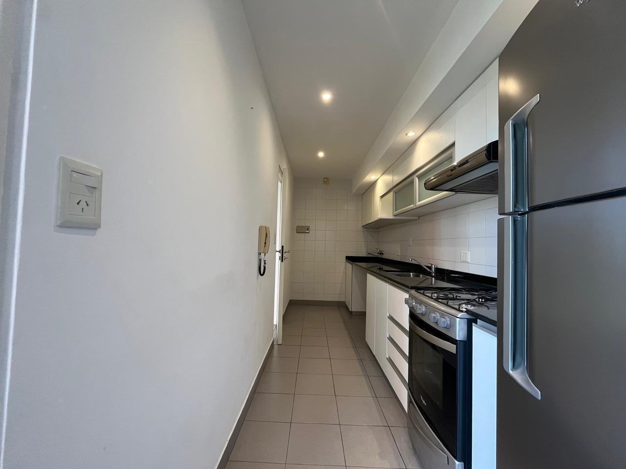 Foto de Departamento 2 amb c/balcón en Conjunto Parque Bernal, imagen 4