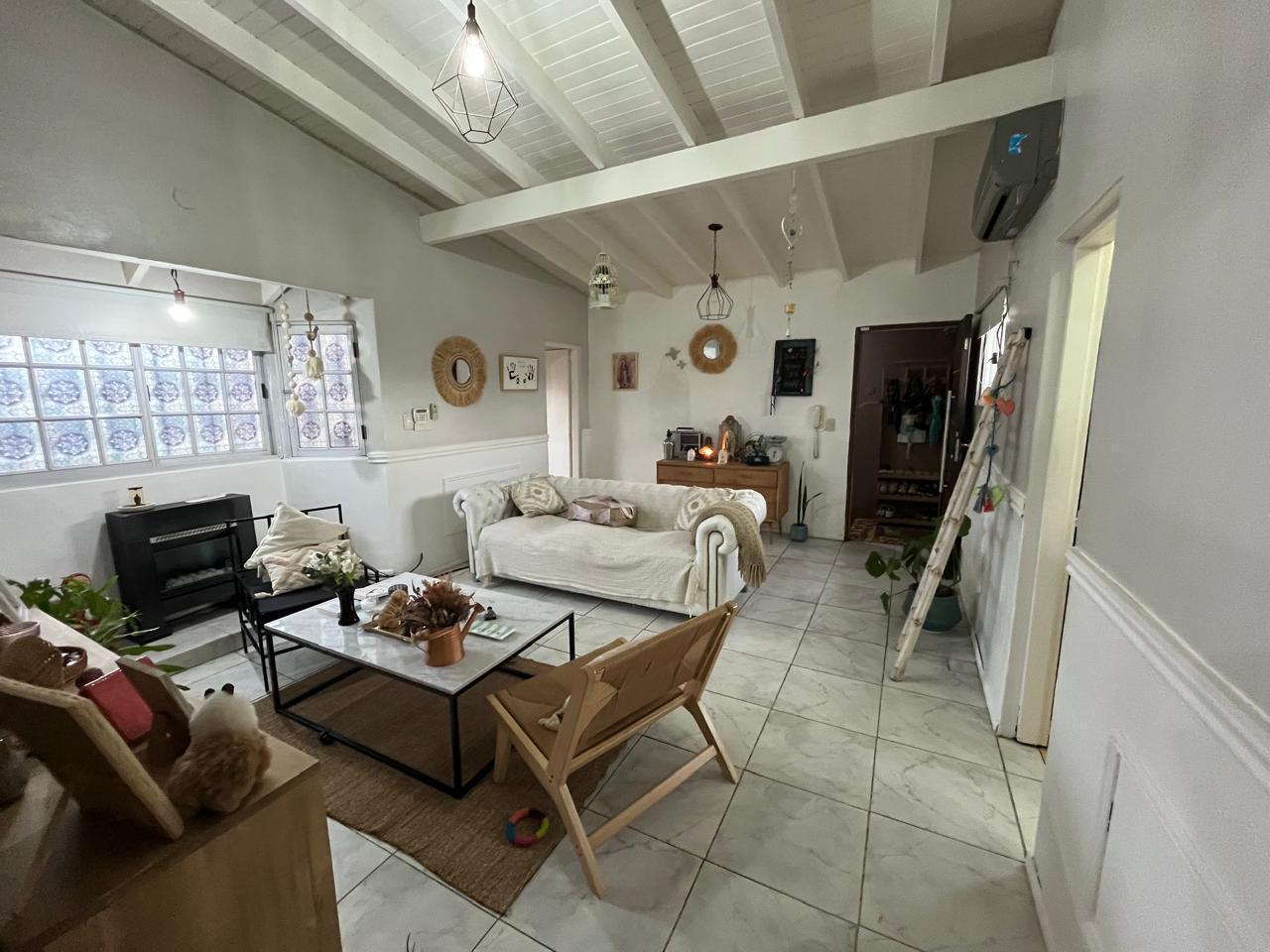 Foto de PH 3 ambientes en venta| Por escalera| Entrada independiente| APTO, imagen 3