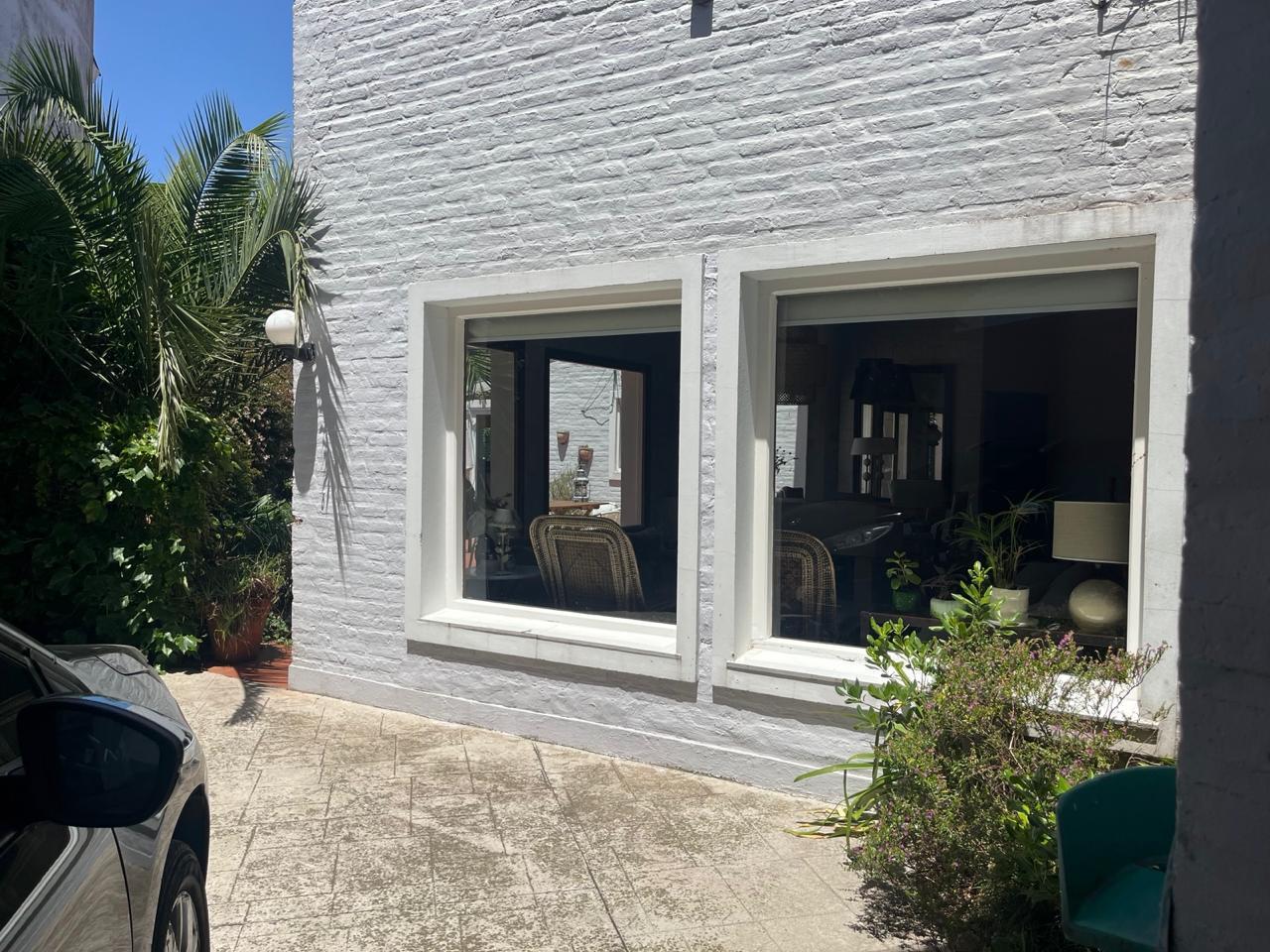 Foto de Venta de Casa 5 ambientes en Barrio San Carlos, imagen 2