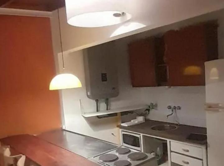 Excelente. Departamento 2 ambientes. Zona residencial  2